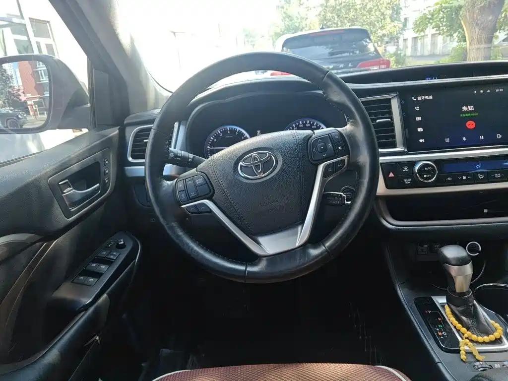Toyota Highlander — миниатюра 3