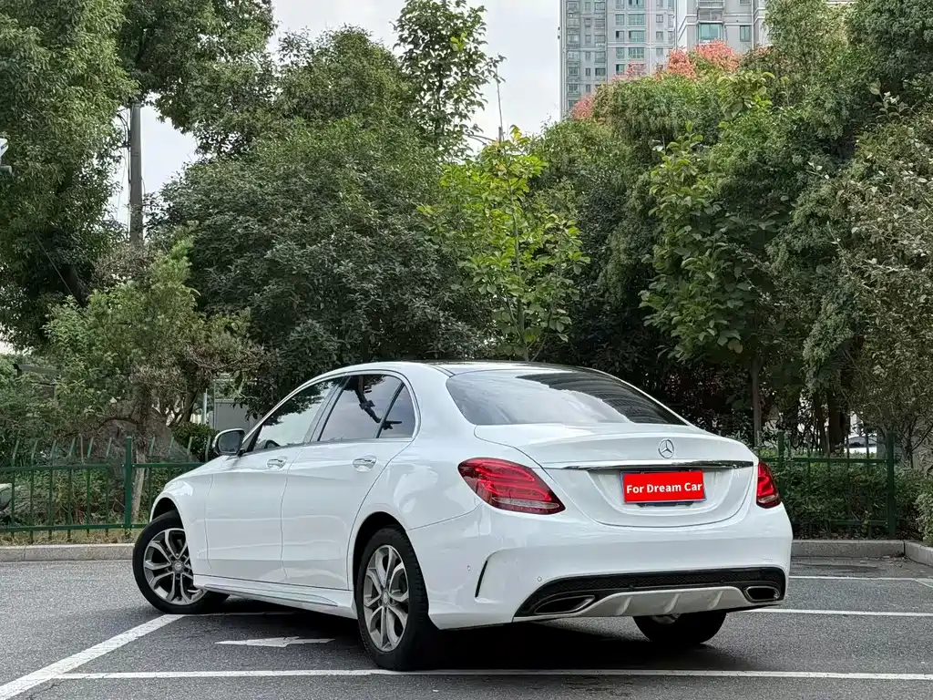 Mercedes-Benz C-Class — миниатюра 9