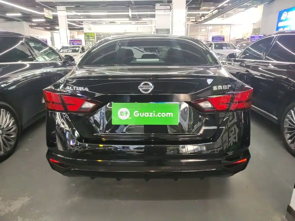 Nissan Teana — миниатюра 6