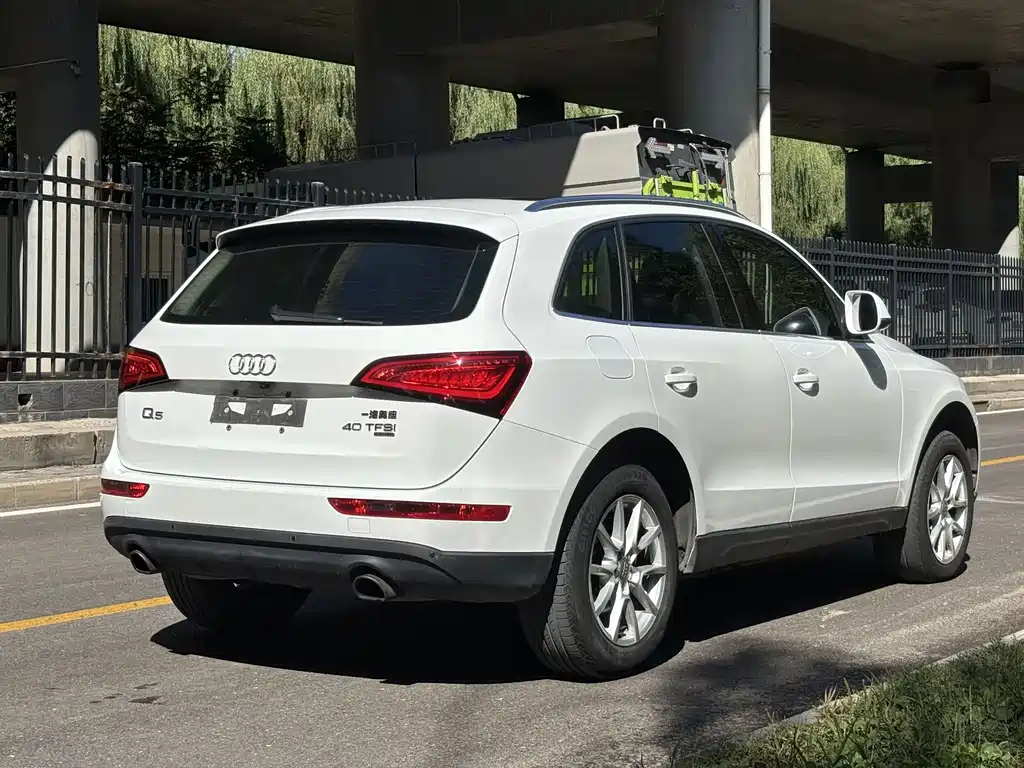 Audi Q5 — миниатюра 5