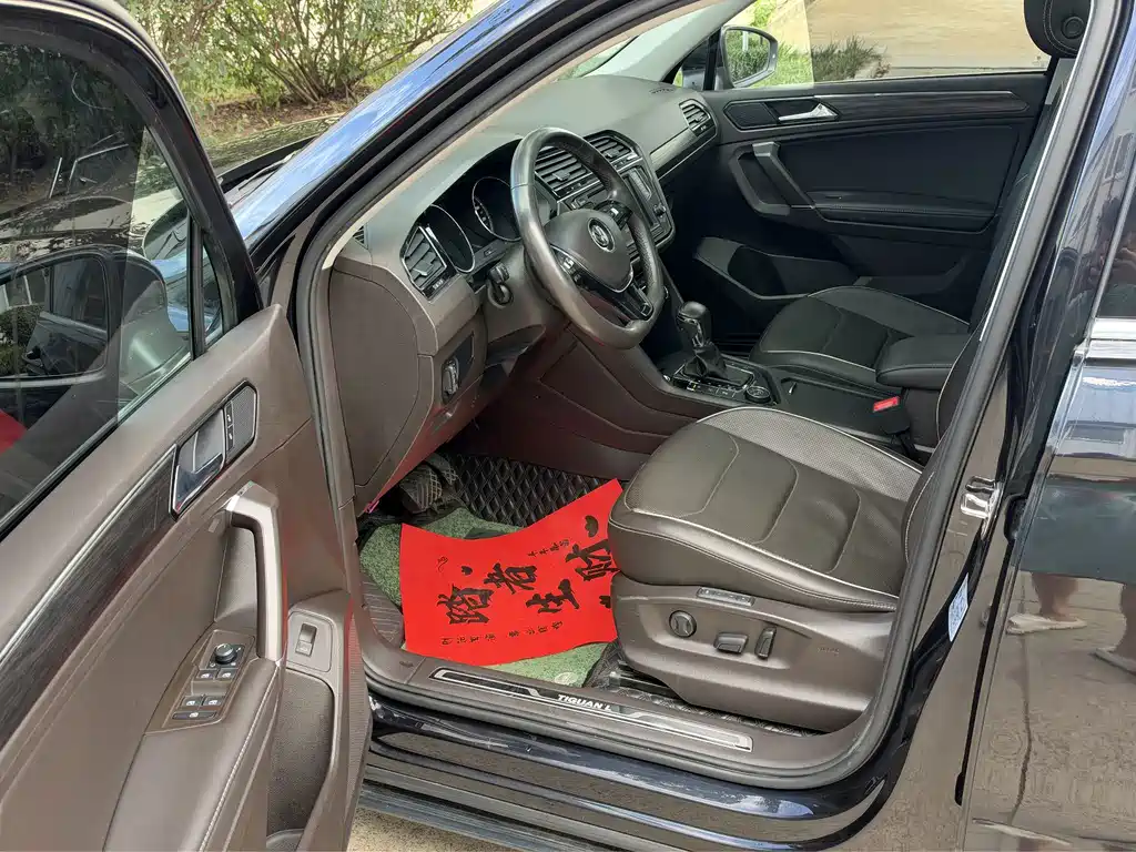 Volkswagen Tiguan L — миниатюра 9