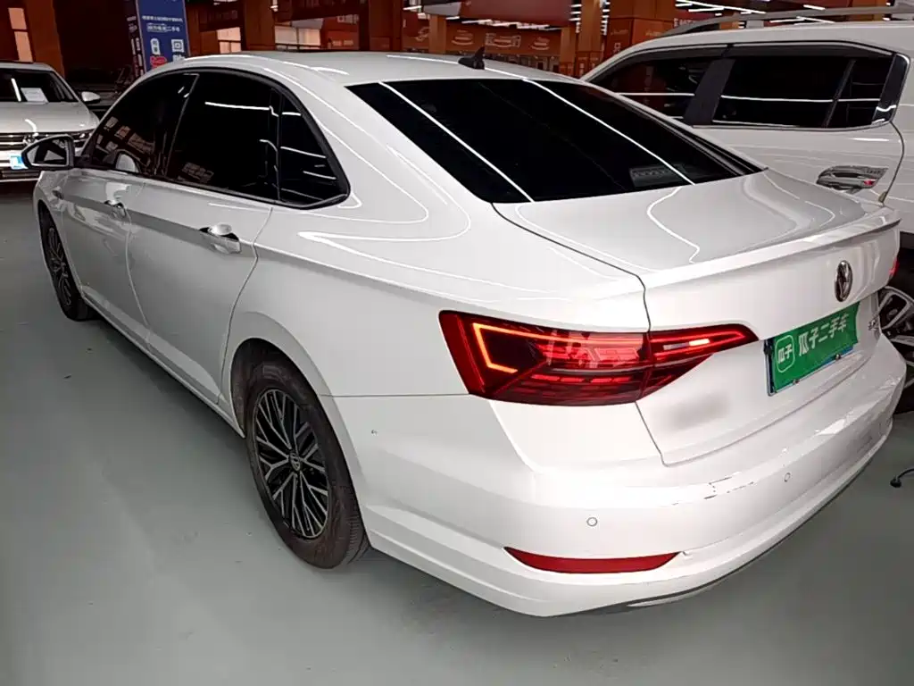 Volkswagen Sagitar — миниатюра 5