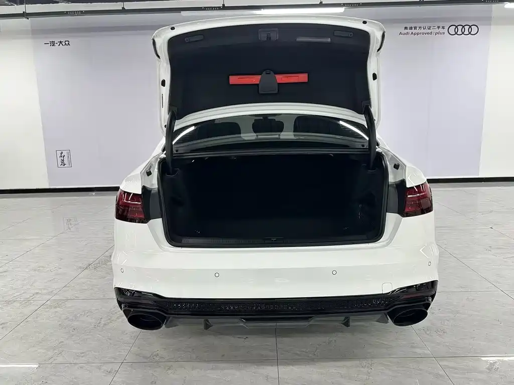 Audi A4L — миниатюра 6