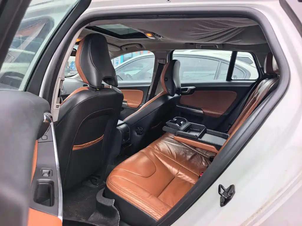 Volvo V60 — миниатюра 9