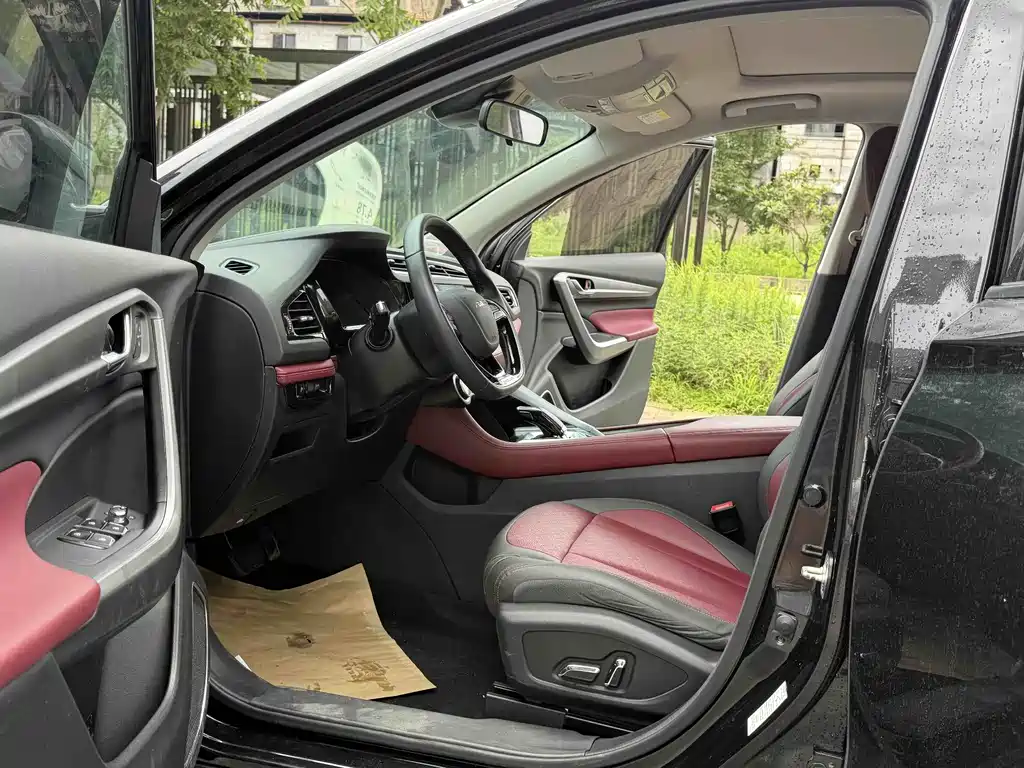 Dongfeng AX7 2021 PRO 1.6T AT Smart Drive