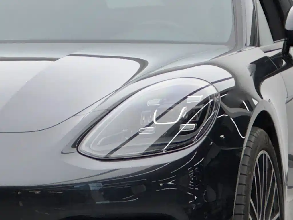 Porsche Panamera — миниатюра 3