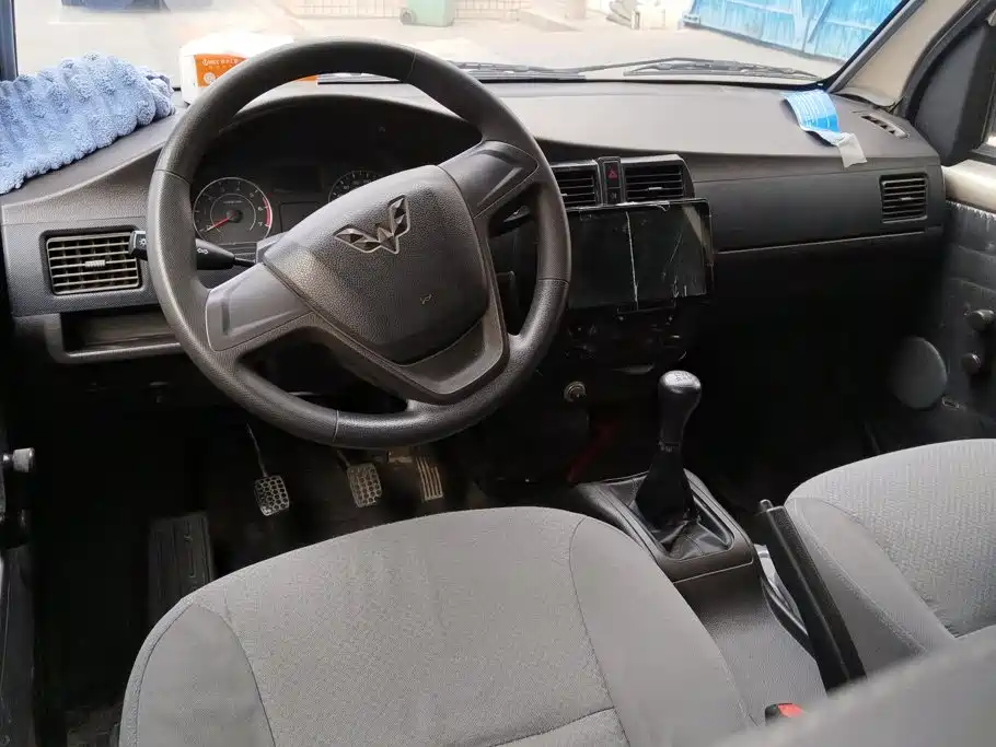 Wuling Rongguang — миниатюра 12