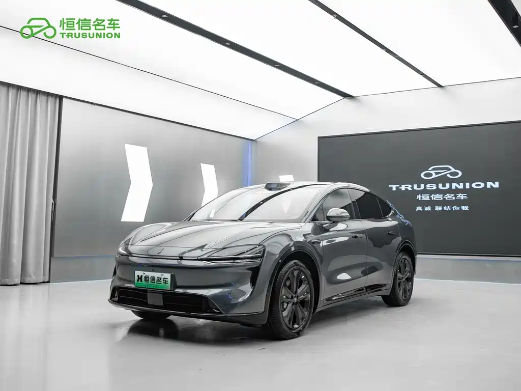 智界 Zhijie R7 2025