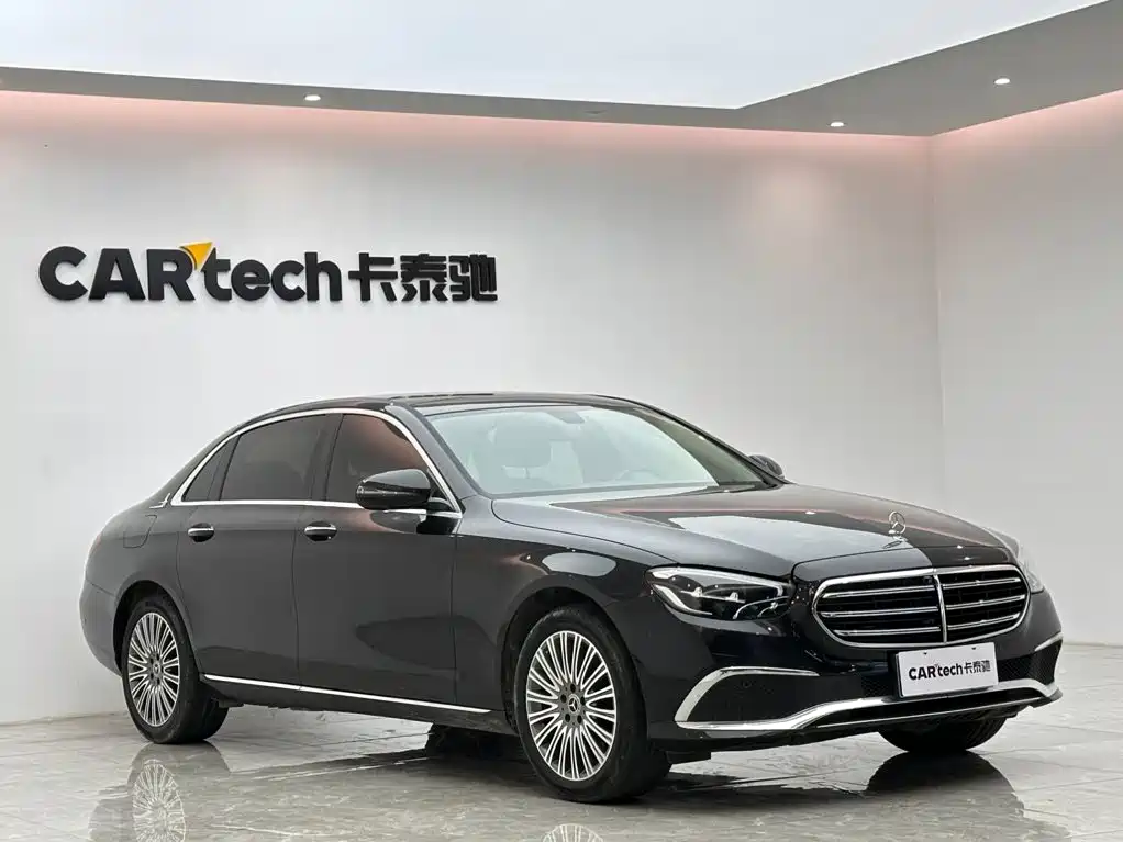 Mercedes-Benz E-Class — миниатюра 6