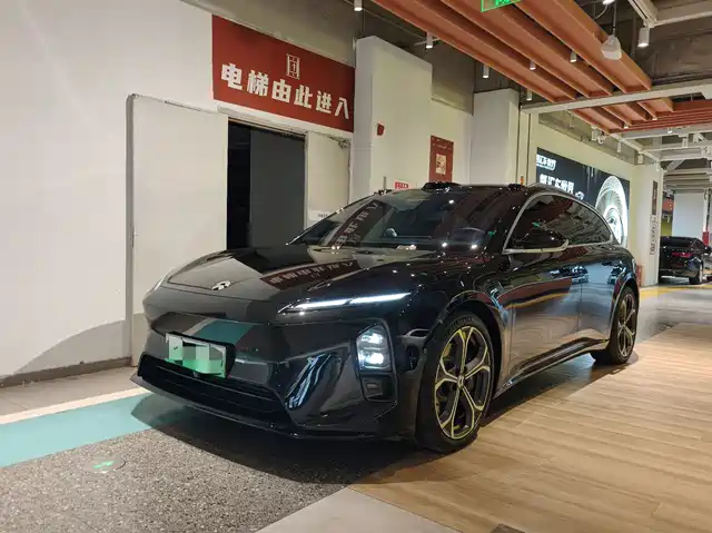 NIO ET 5 T 2025 75k Wh Touring — фото 1
