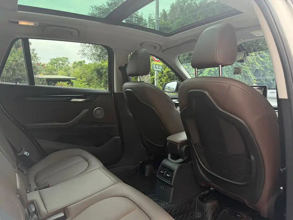 BMW X1 — миниатюра 9