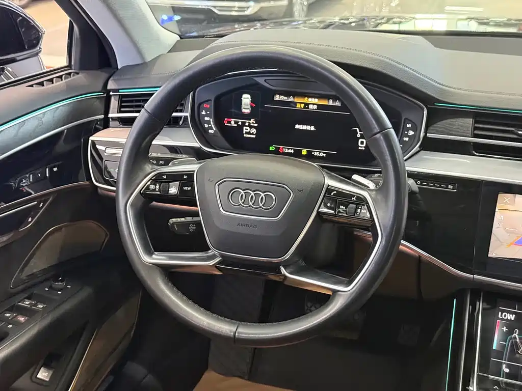 Audi A8 — миниатюра 5