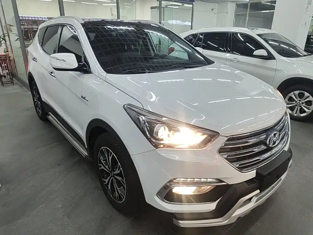 Hyundai Santa Fe — миниатюра 4