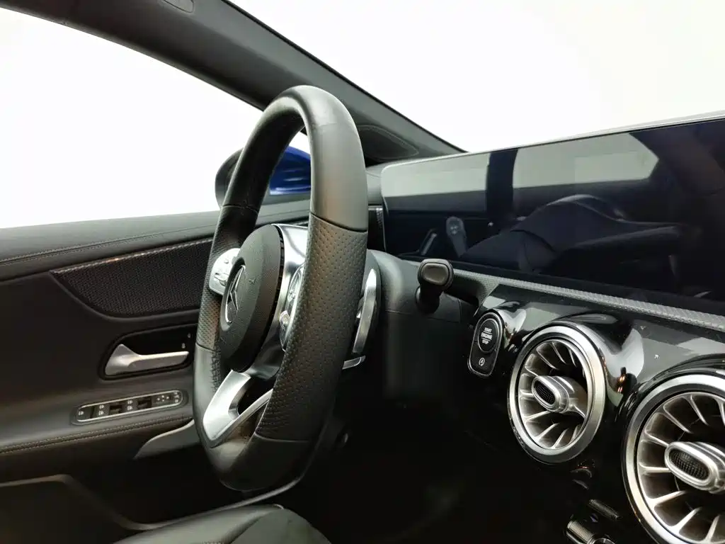 Mercedes-Benz A-Class — миниатюра 22