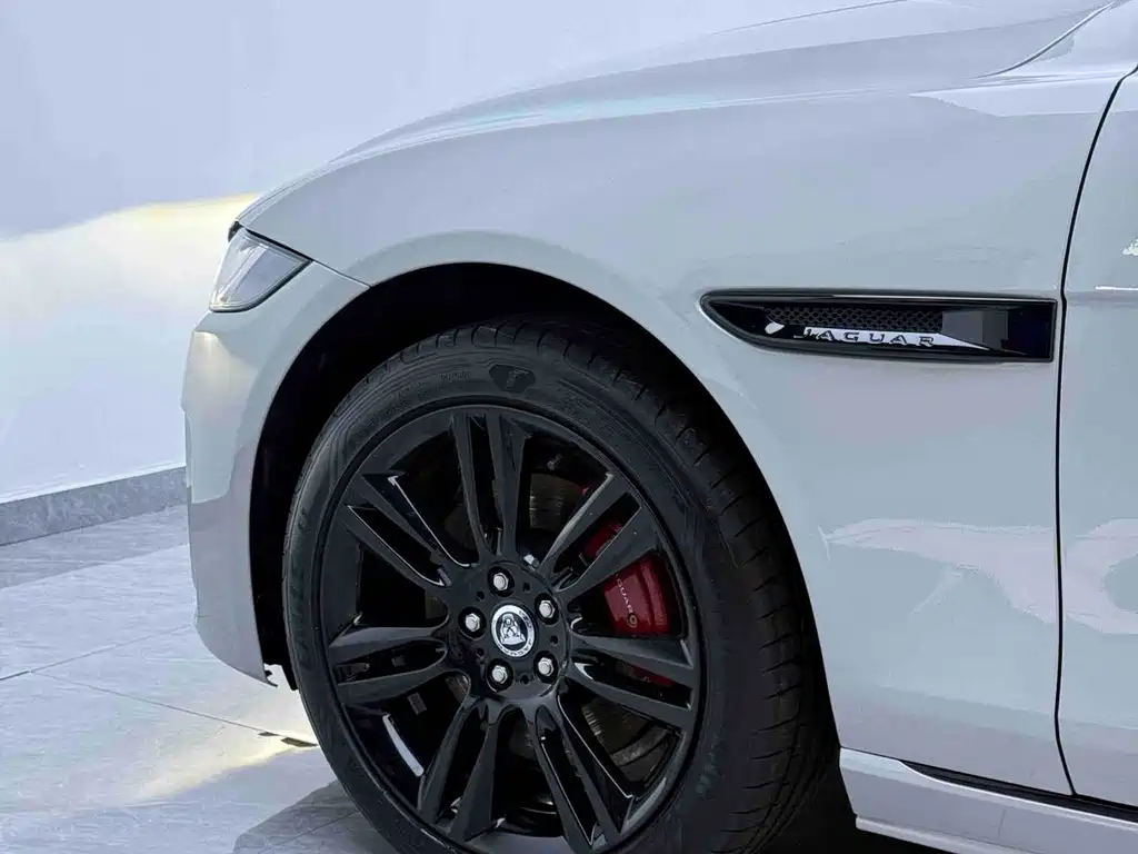 Jaguar XEL — миниатюра 11
