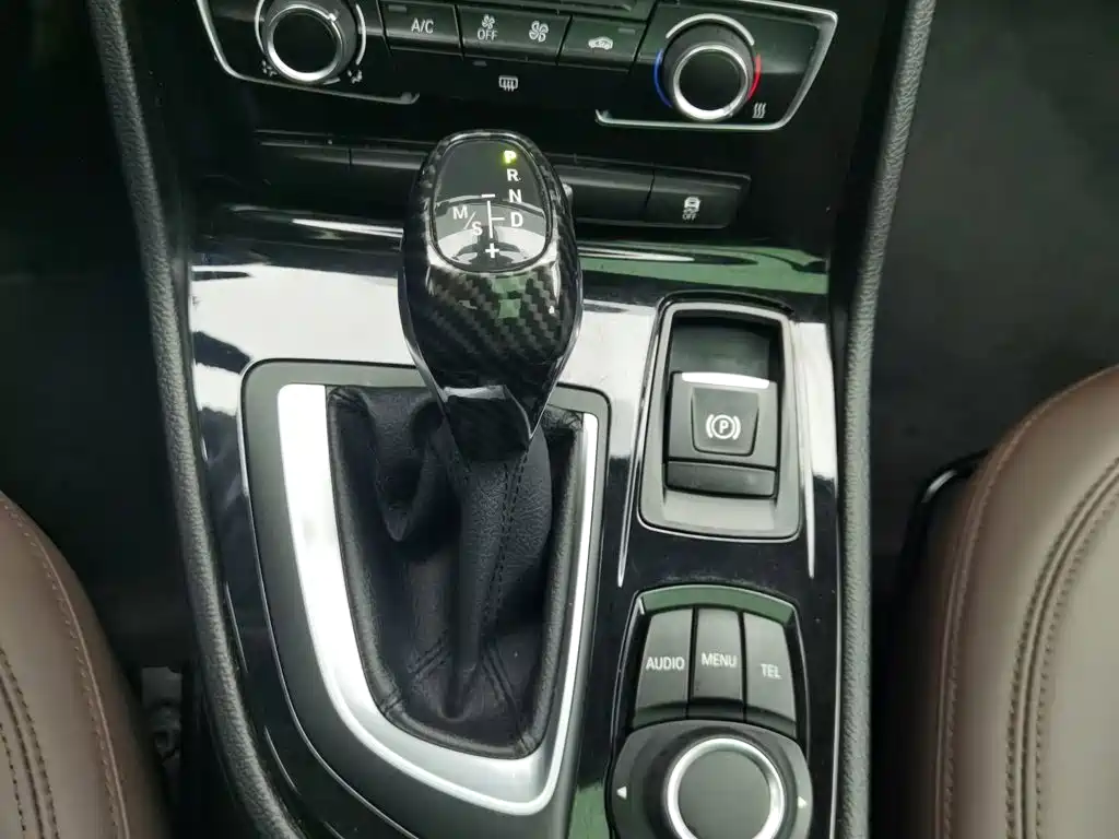 BMW 2 Series Active Tourer — миниатюра 13