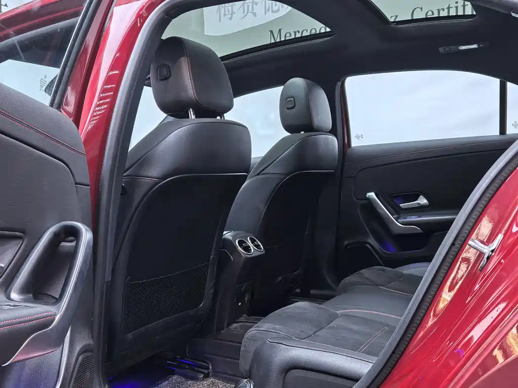 Mercedes-Benz A-Class — миниатюра 7