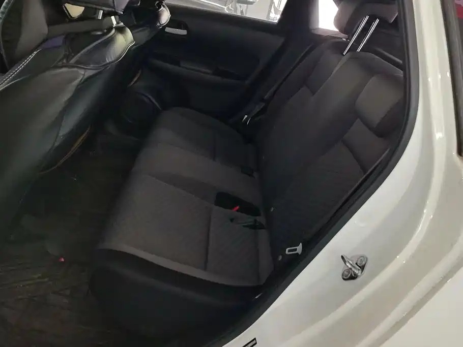 Honda Fit — миниатюра 11