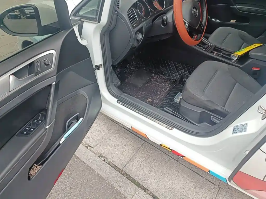 Volkswagen Golf — миниатюра 16