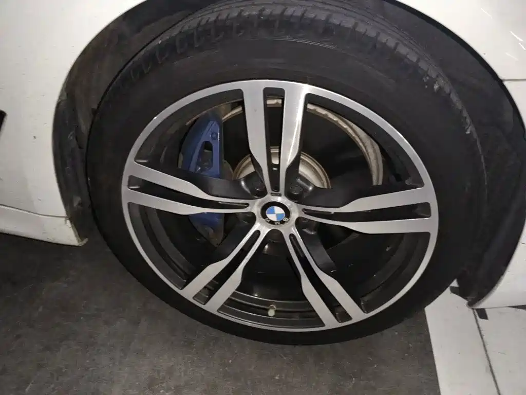 BMW 5 Series (Import) — миниатюра 24