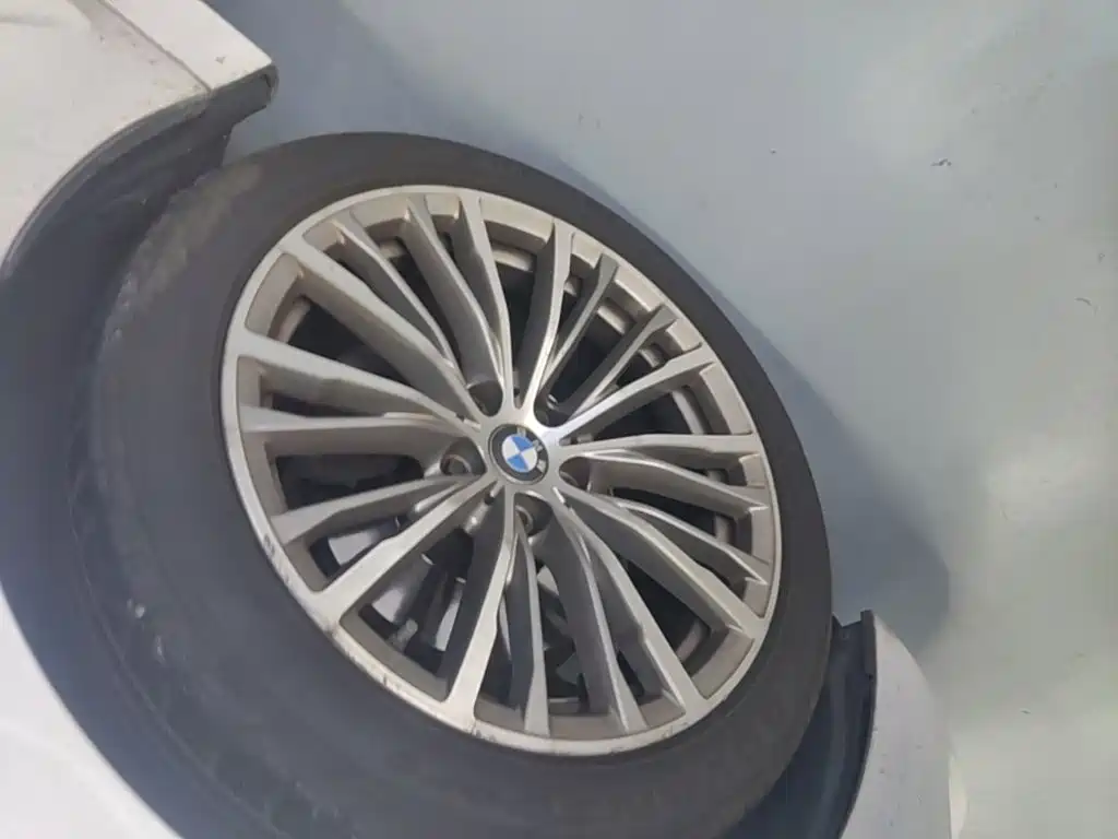 BMW 3 Series — миниатюра 23