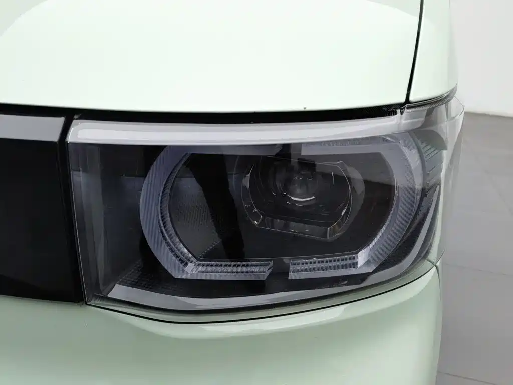 Wuling MINIEV — миниатюра 7