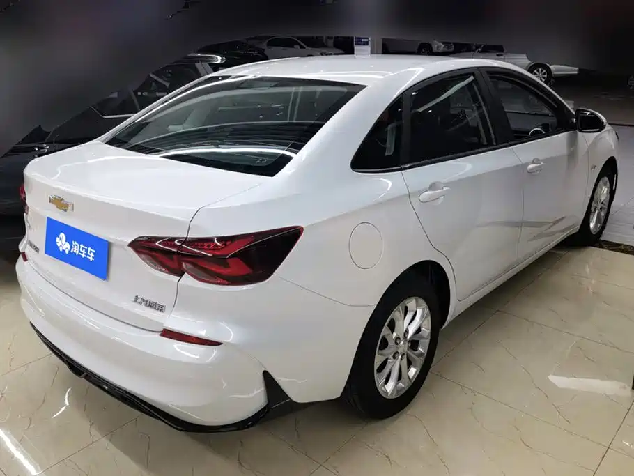 Chevrolet Monza — миниатюра 3