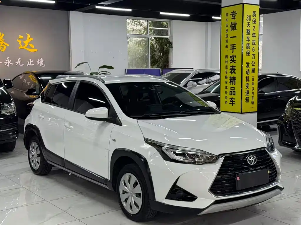 Toyota Yaris L — миниатюра 3