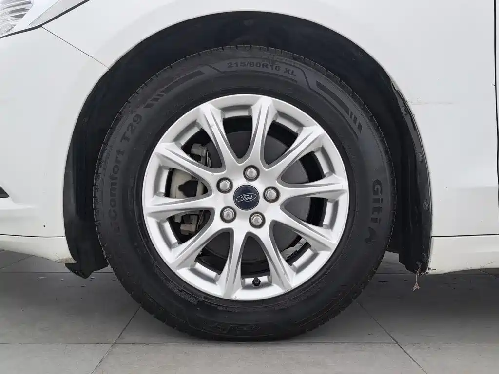 Ford Mondeo — миниатюра 17