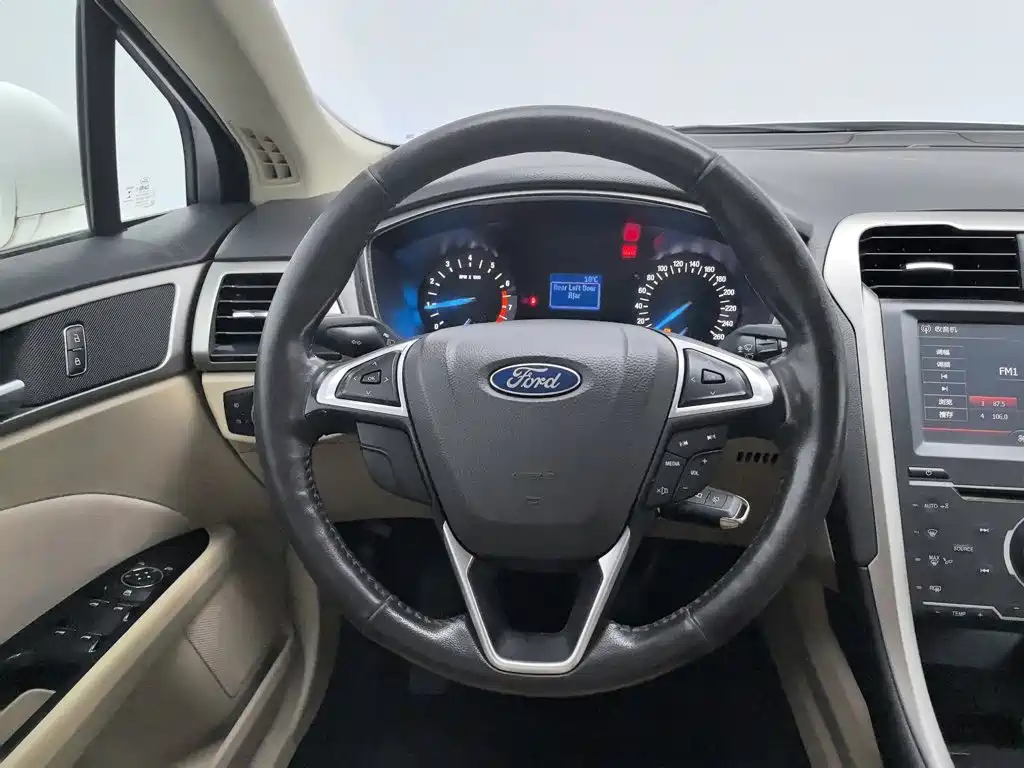 Ford Mondeo — миниатюра 11