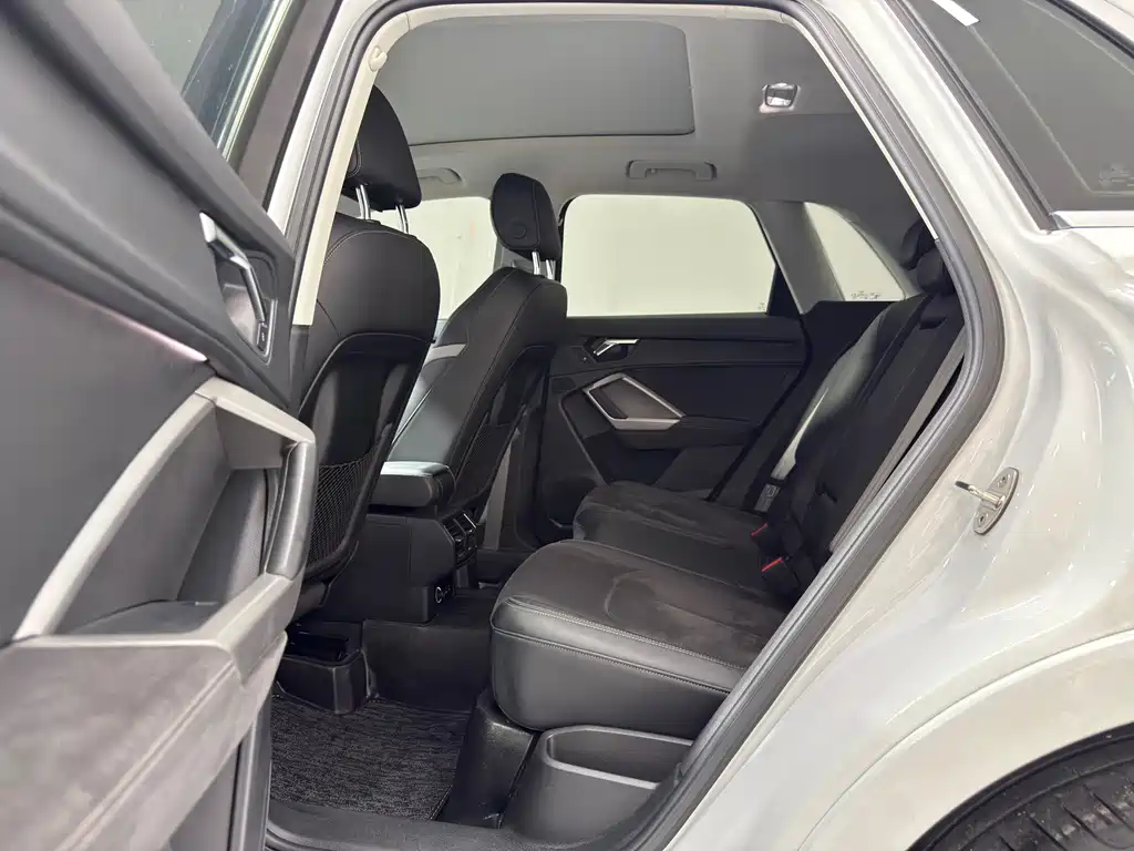 Audi Q3 — миниатюра 5
