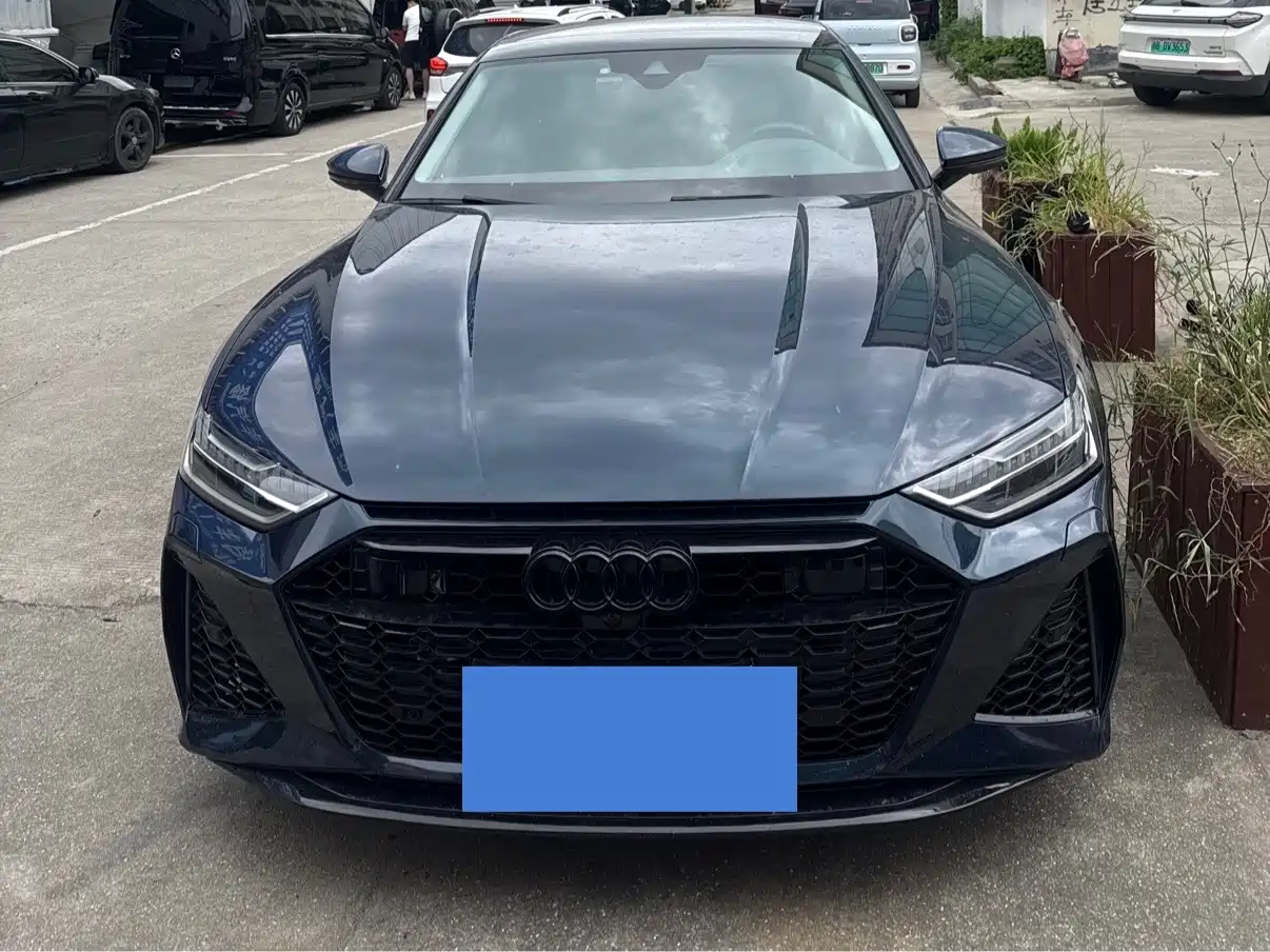 奥迪A7L 2022款 45 TFSI S-line 筑梦型流晶套装 2022