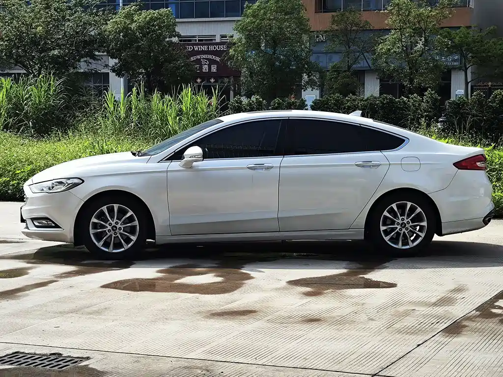 Ford Mondeo 2017 EcoBoost 180 Fashion