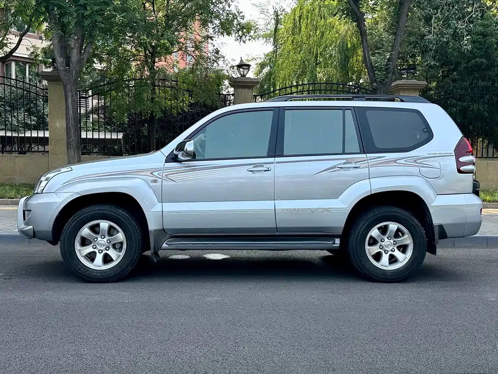 Toyota Land Cruiser Prado 2006 4.0L AT VX NAVI