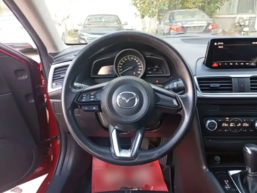 Mazda 3 Axela — миниатюра 11