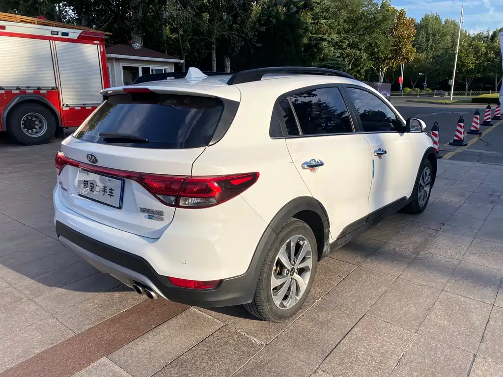 Kia KX Cross — миниатюра 4
