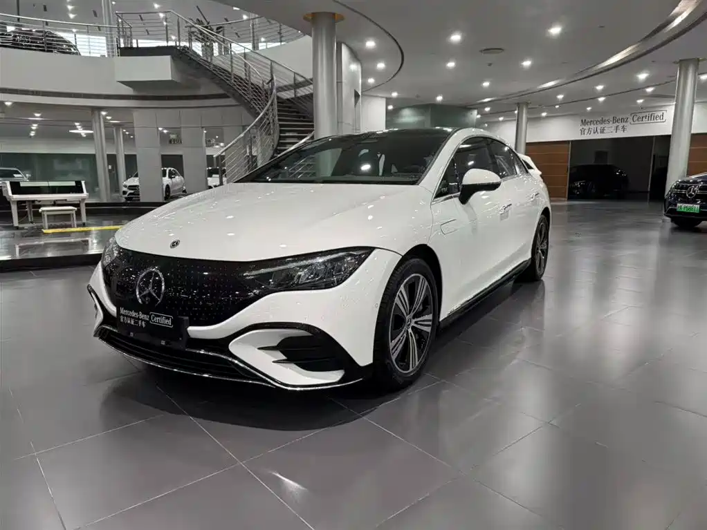 Mercedes-Benz EQE