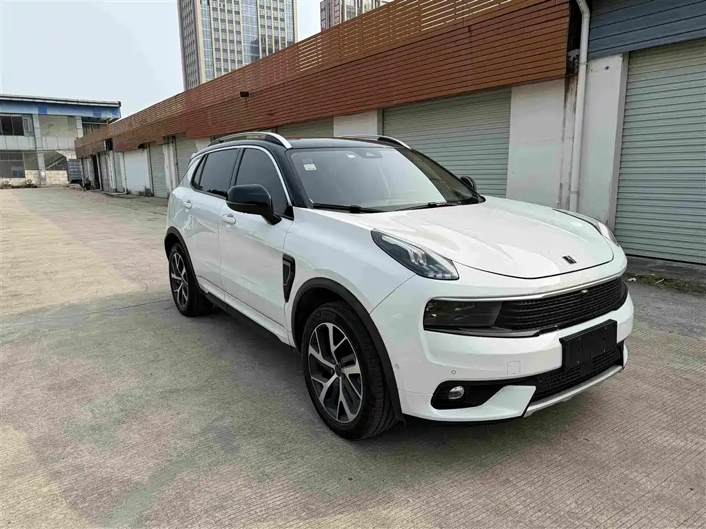 Lynk & Co 01 — миниатюра 3