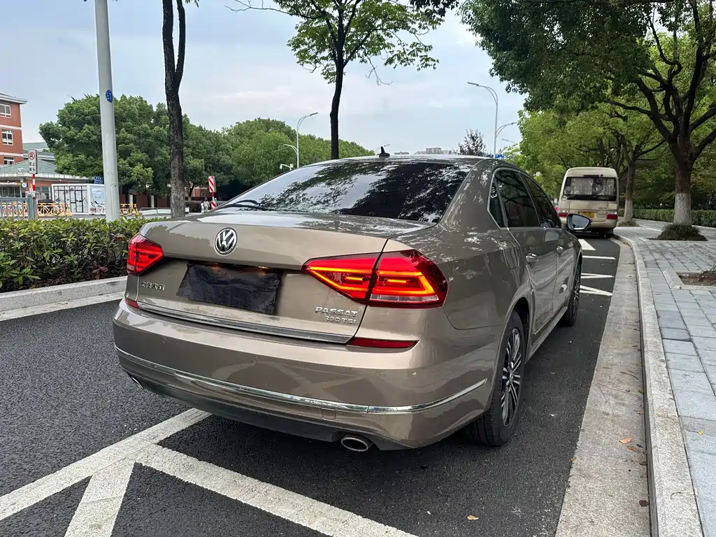 Volkswagen Passat — миниатюра 5