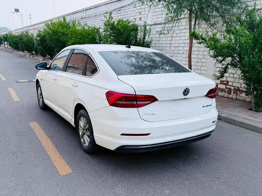 Volkswagen Lavida Pure Electric — миниатюра 3