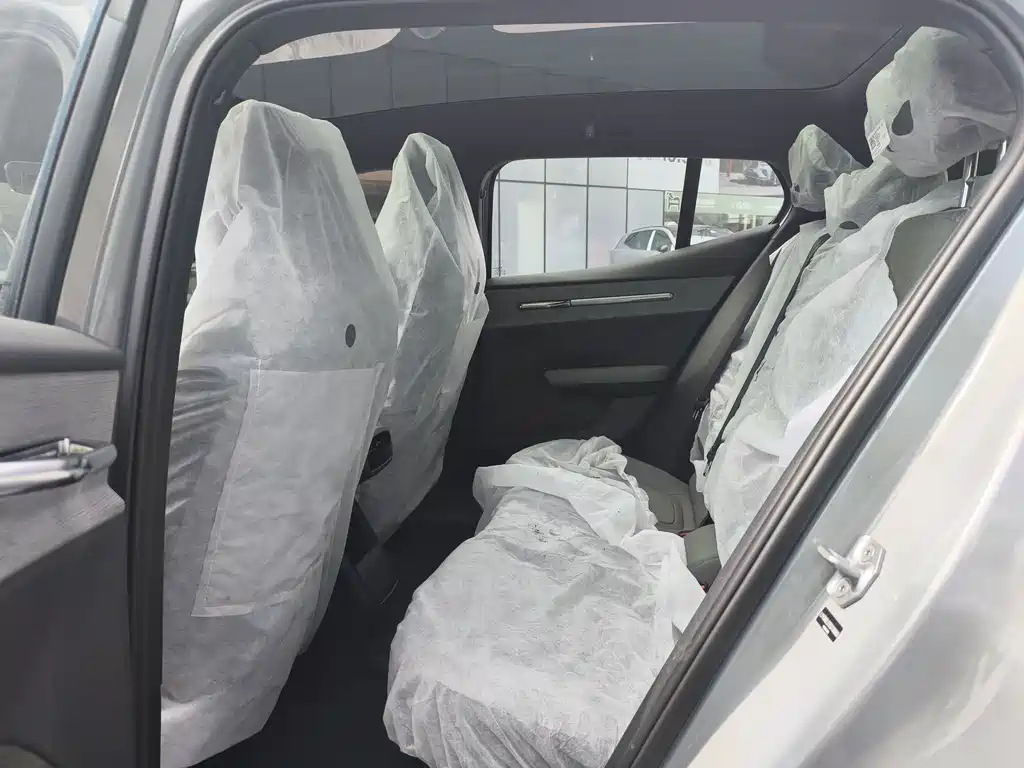Volvo EX30 2025 Plus