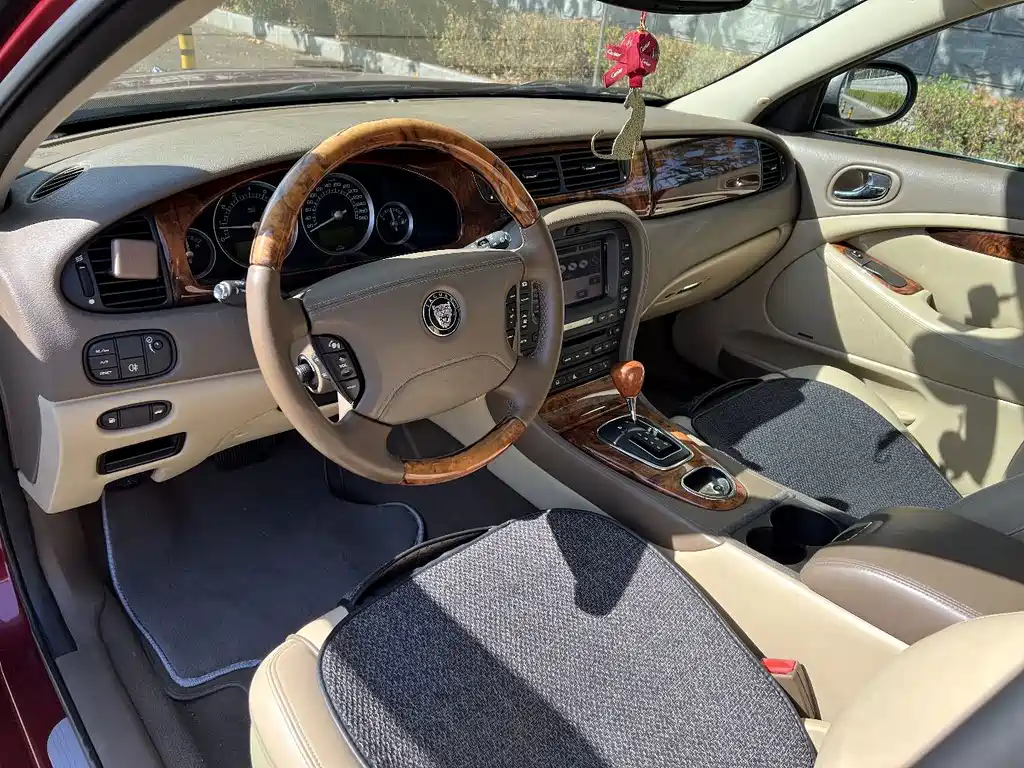 Jaguar S-TYPE — миниатюра 7