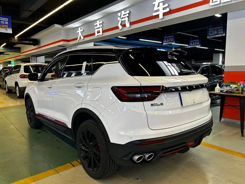 Geely Binyue — миниатюра 14