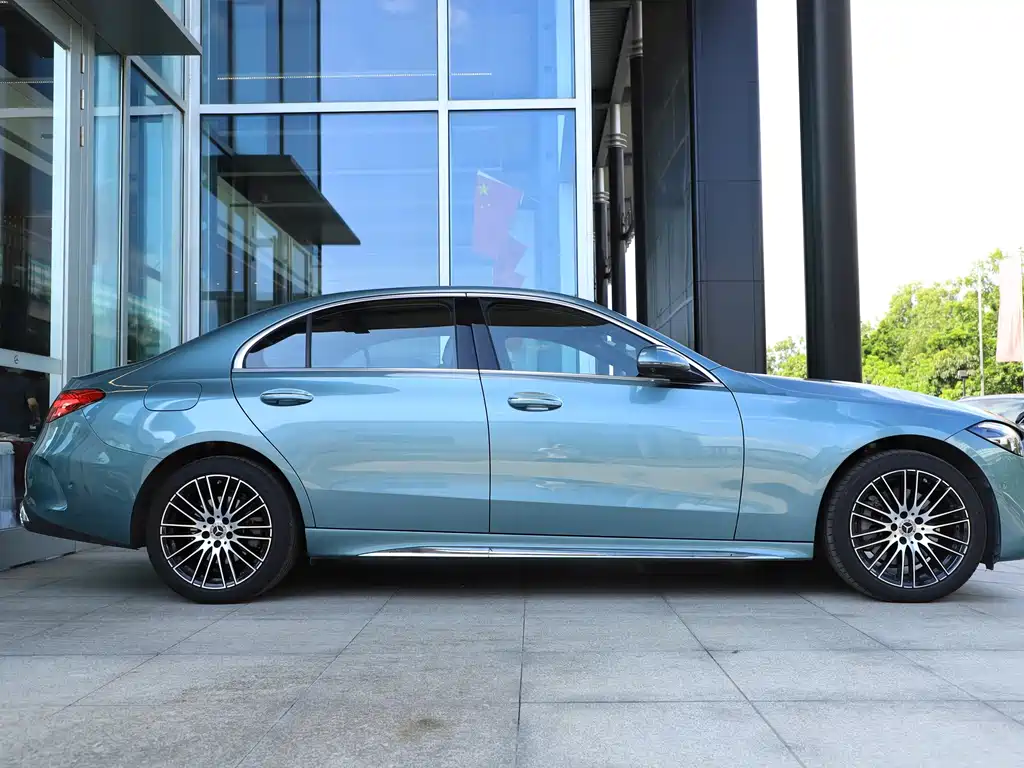 Mercedes-Benz C-Class — миниатюра 22