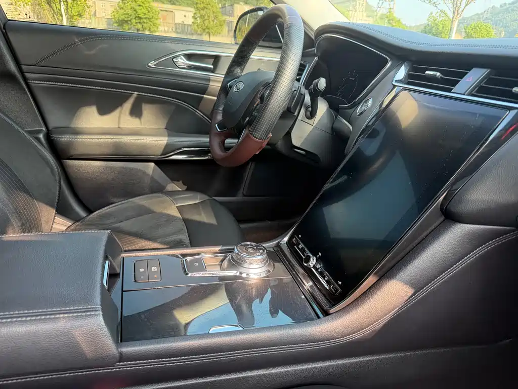 Ford Taurus — миниатюра 12