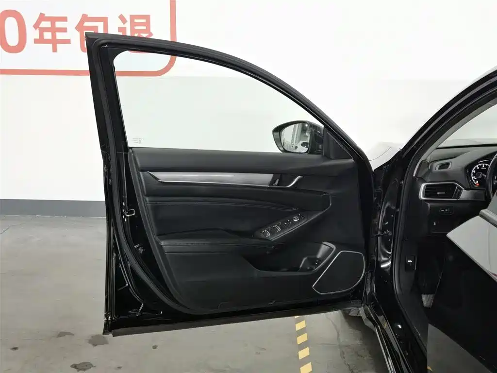 Honda Accord 2018 260TURBO Elite VI