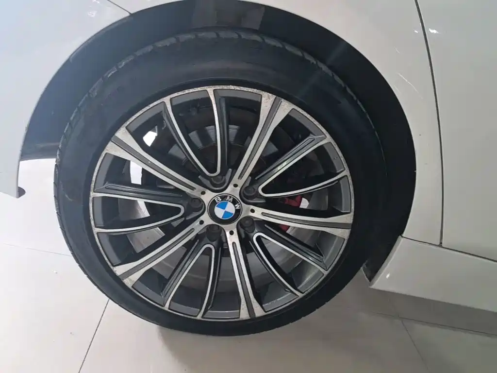 BMW 3 Series — миниатюра 11