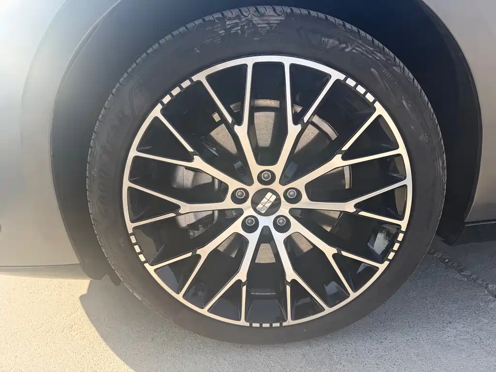 GEELY GALAXY GALAXY E8