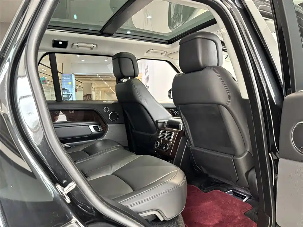 Land Rover Range Rover — миниатюра 18