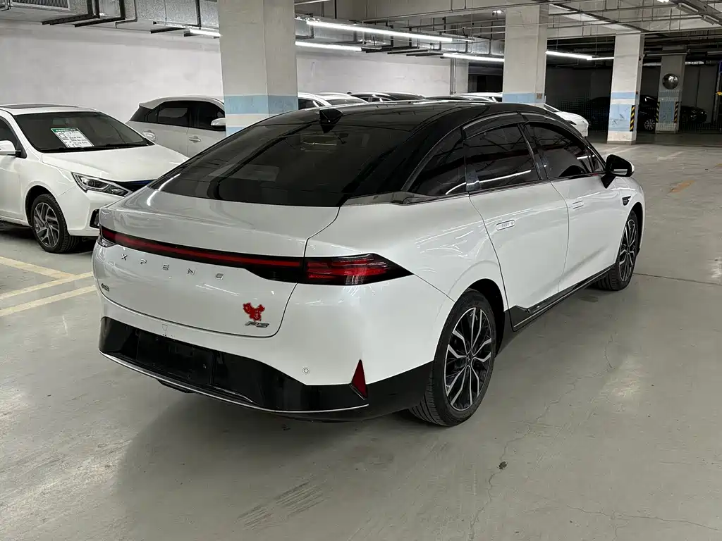 XPeng P5 — миниатюра 6